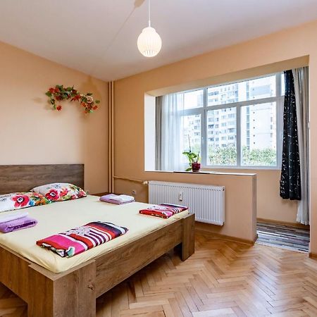 Apartamenti Uut Apartment Plovdiv Bagian luar foto