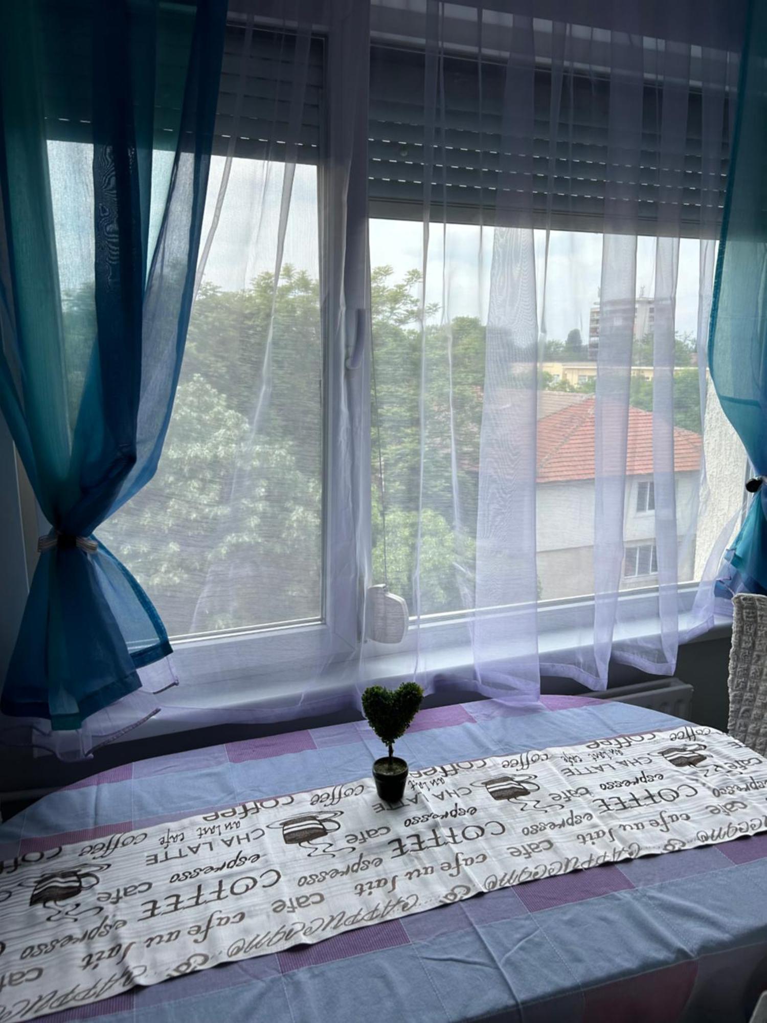 Apartamenti Uut Apartment Plovdiv Bagian luar foto